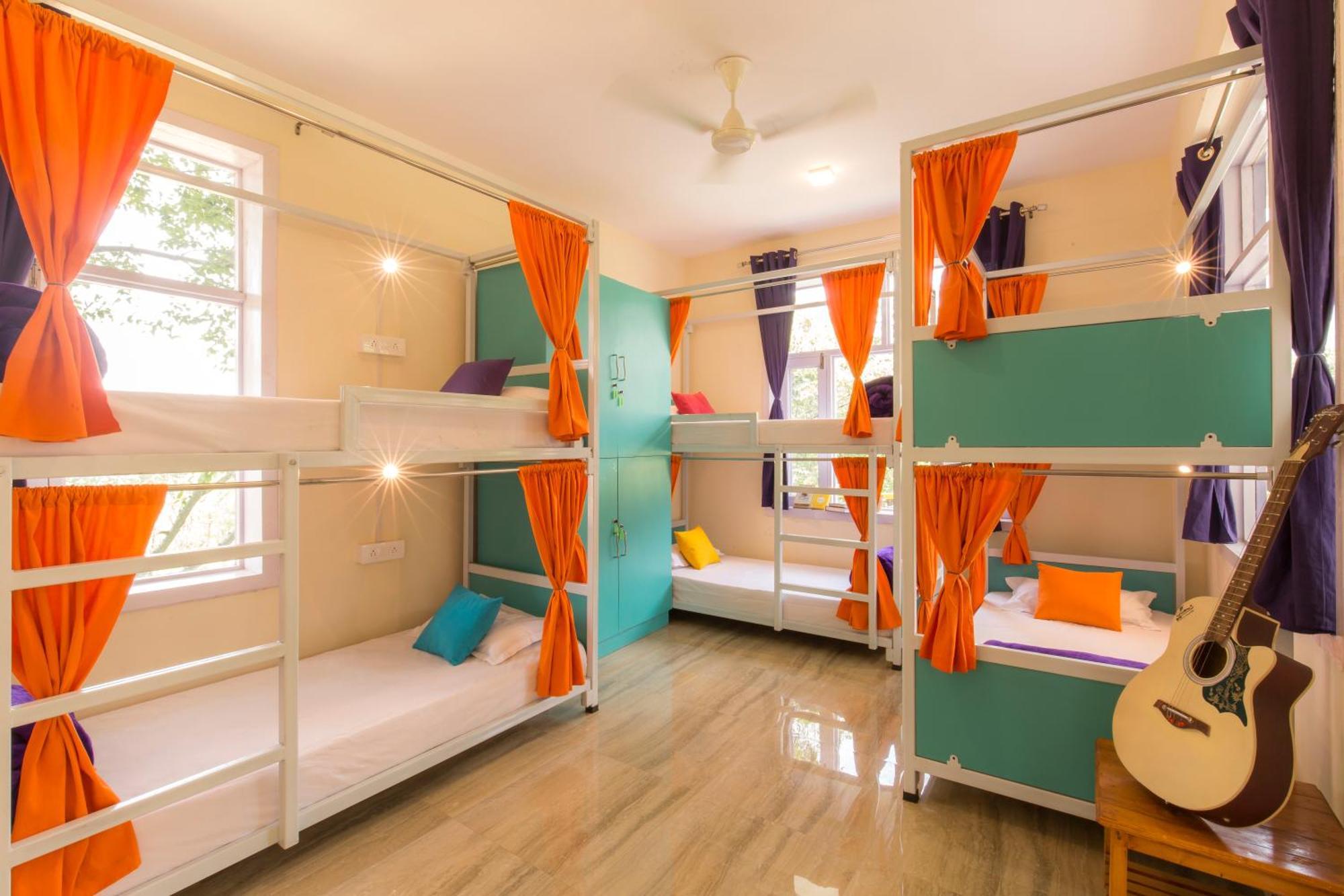 Hostel Dormigo Bīr Exteriér fotografie